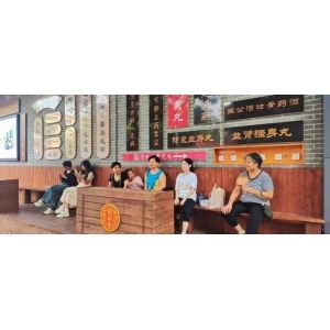 淄博火的不止是烧烤！这届年轻人为何纷纷走进中医馆？