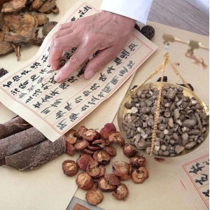 经典名方目录扩容：新药转化升温，民族药迎机遇